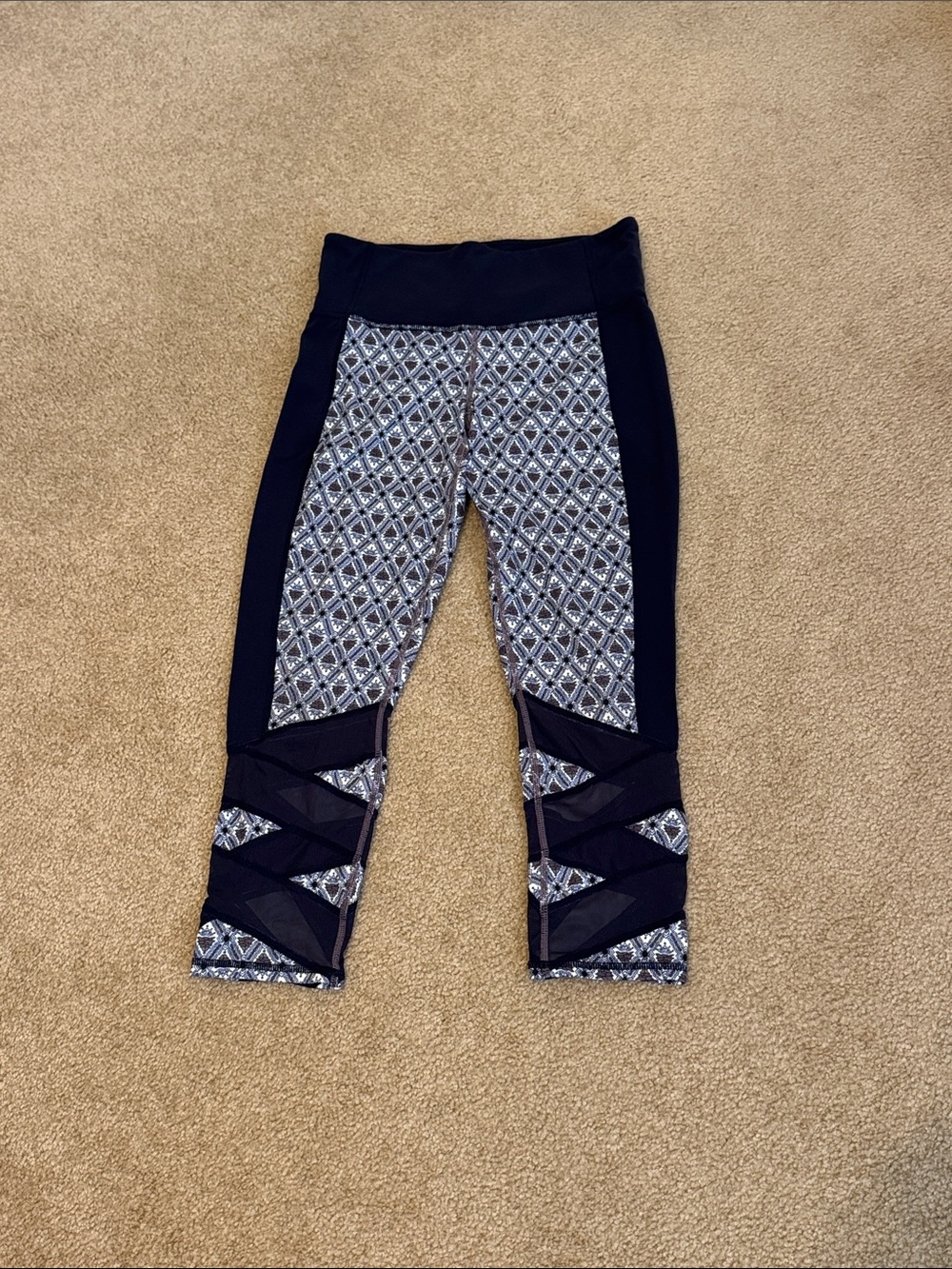 Athleta Salutation Tights